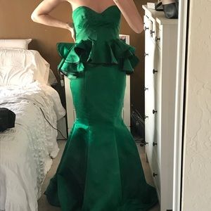 Mac Duggal Emerald Green Evening Gown
